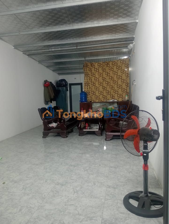 Nhà Phường Lĩnh Nam 35m² - Giá 700 Triệu, Sẵn Ở Ngay