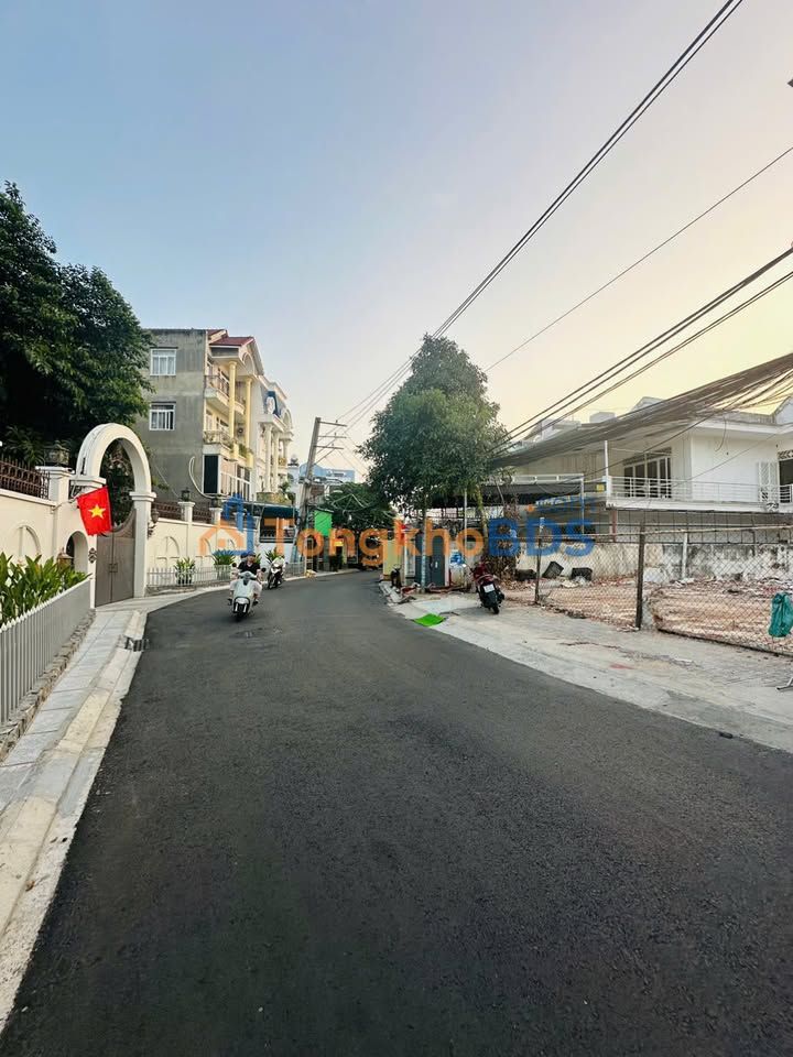 Bán Đất Mặt Tiền Quang Trung, TP Thủ Đức - 61m² Sổ Hồng Riêng