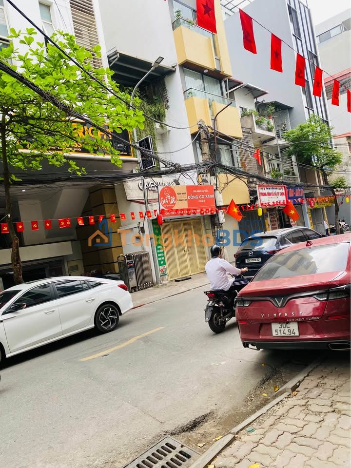 Nhà mặt tiền Nguyễn Ngọc Nại, Thanh Xuân 61m² - 20 tỷ, ô tô đỗ cửa