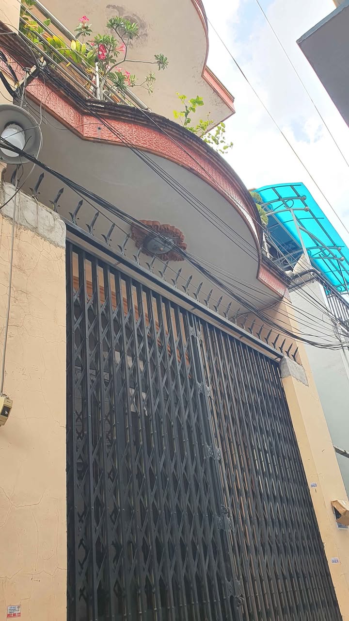 Nhà Gò Vấp 47m² - Hẻm 3 Gác Sát Mặt Tiền Phạm Văn Chiêu - Giá 6.3 Tỷ