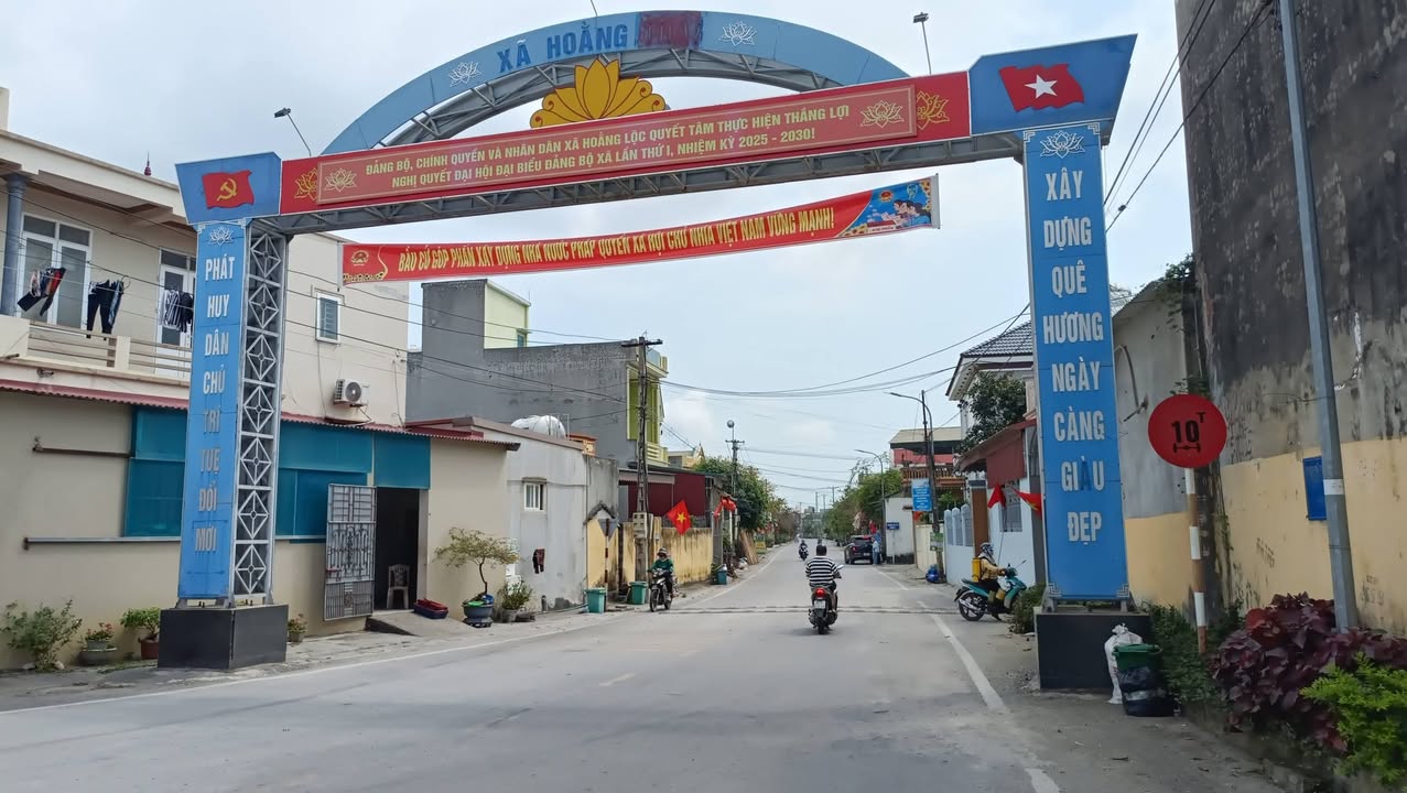 Bán đất thổ cư Ba Vì 123m² - Sổ đỏ chính chủ, ô tô vào tận nơi