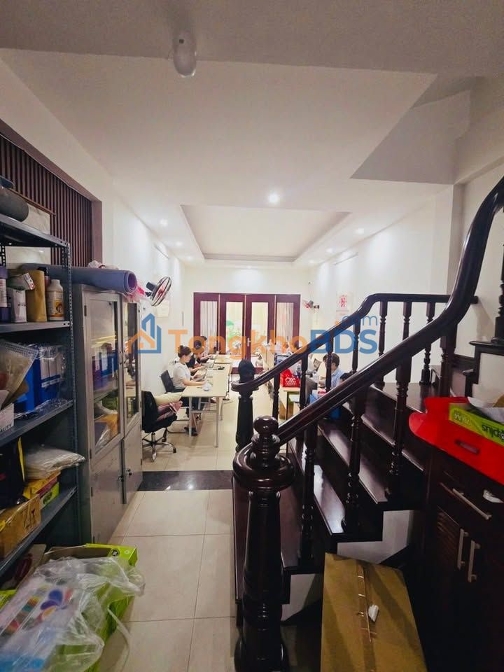 Nhà Phố Cầu Giấy 60m² 5 Tầng - Ô Tô Tránh, Vào Nhà, Giá 21 Tỷ