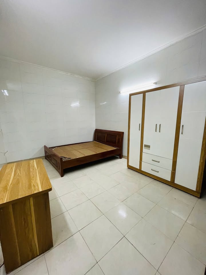 Cho Thuê Phòng Trọ Full Nội Thất Đường Sông Nhuệ - Giá Chỉ 2.3 Tỷ