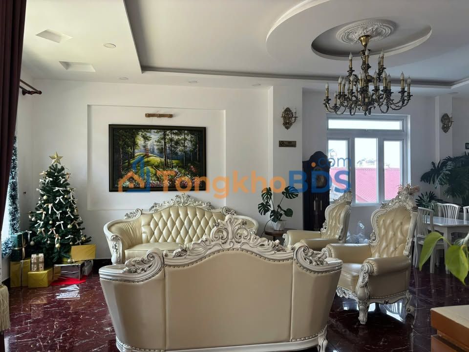 Cho thuê khách sạn mặt tiền Nguyễn Trung Trực, Di Linh - 35 triệu/tháng