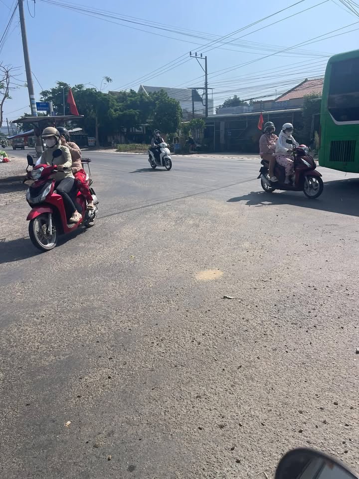 Đất nền 117m² mặt tiền đường nhựa Nguyễn Quang Đại, Quận 10 - Giá tốt 850 triệu