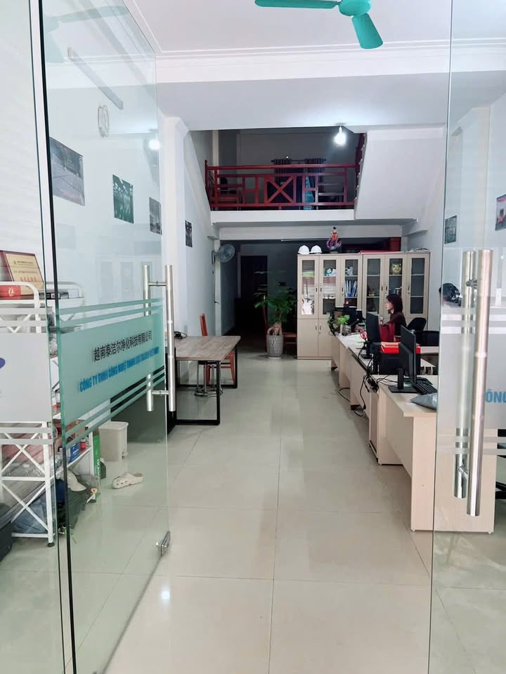 Nhà 3.5 Tầng Kinh Bắc, Bắc Ninh - 3PN Đủ Nội Thất, Ô Tô Đỗ Cửa - 18 Triệu/Tháng