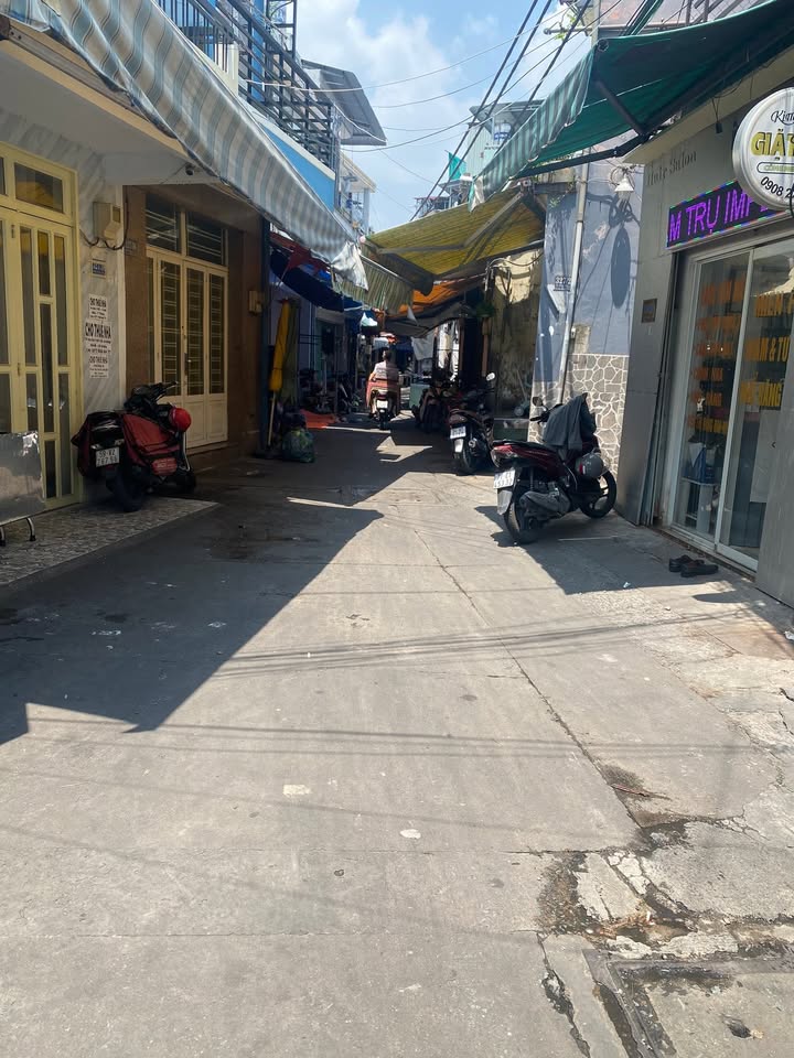 Nhà 201m² Hẻm Chợ Xóm Thuốc Gò Vấp - Dòng Tiền Ổn Định, Kinh Doanh Đắc Lợi