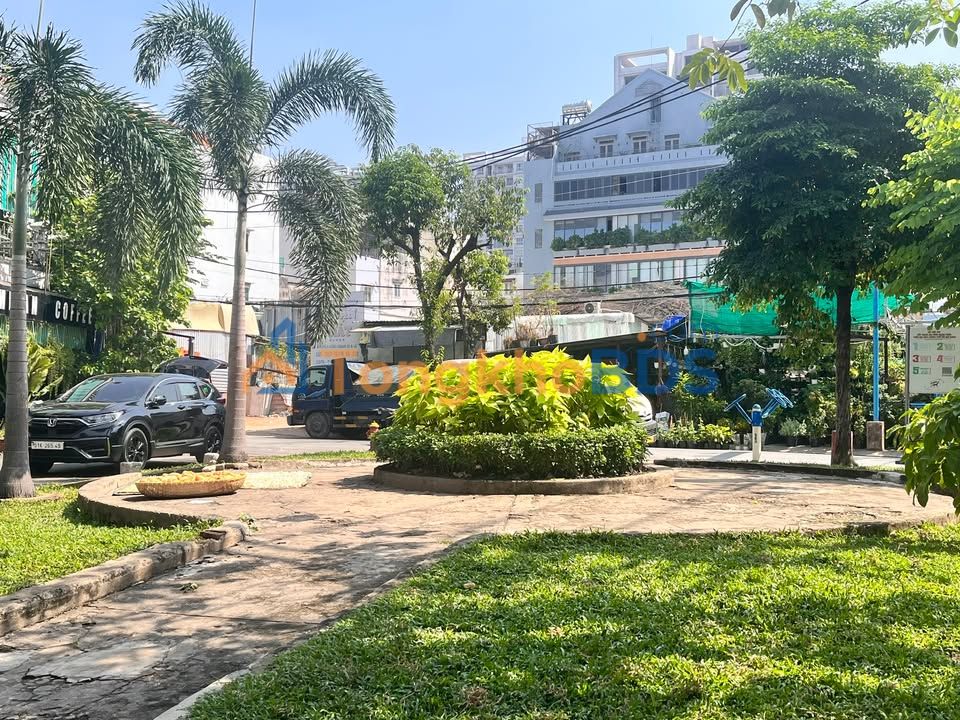 Nhà Phố Bàu Cát Tân Bình 65.6m² Full Nội Thất, Ô Tô Đậu Cửa - Giá 12.5 Tỷ