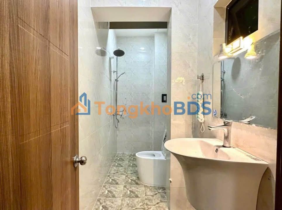 Cho thuê căn hộ 40m² Phước Long, Nha Trang - Ban công thoáng mát, giá 6.6 triệu