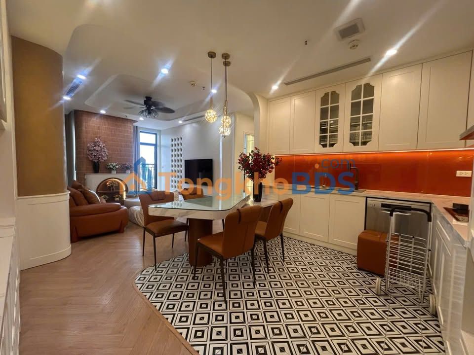 Chung cư Royal City R1 110m² - 3PN Tầng 2x, Giá 1x Tỷ