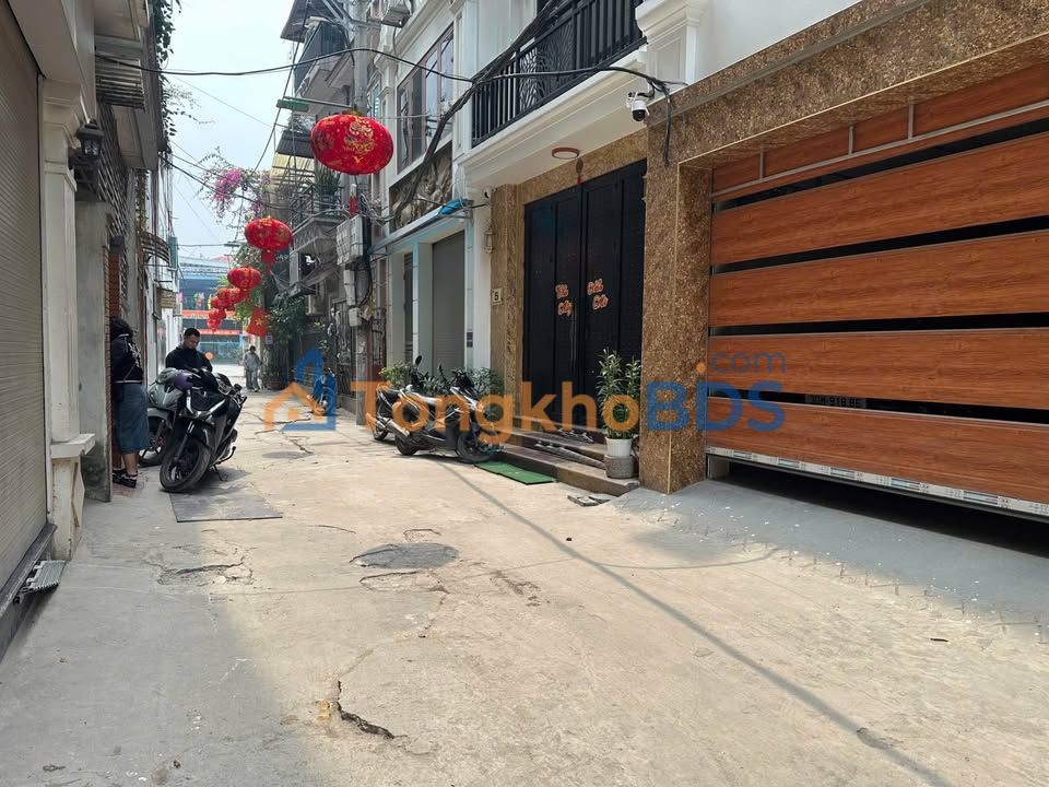 Bán Đất Vàng Hồ Tùng Mậu 40m² - Kinh Doanh Đắc Lợi, Đối Diện Quận Ủy