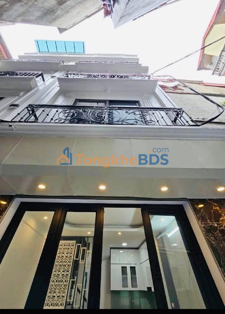 Nhà Xây Mới Tôn Đức Thắng 35m² x 5 Tầng - Sổ Đỏ Vuông Đẹp, Giá 9.2 Tỷ