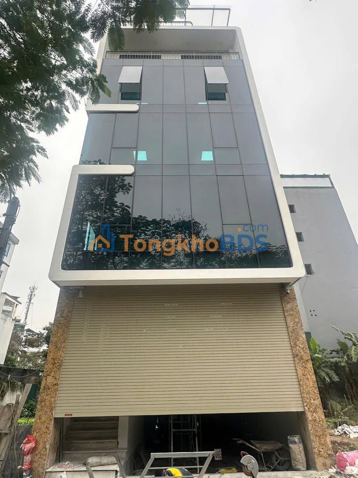 Cho thuê Tòa Văn Phòng 8 Tầng Long Biên 110m² - Kinh doanh sầm uất