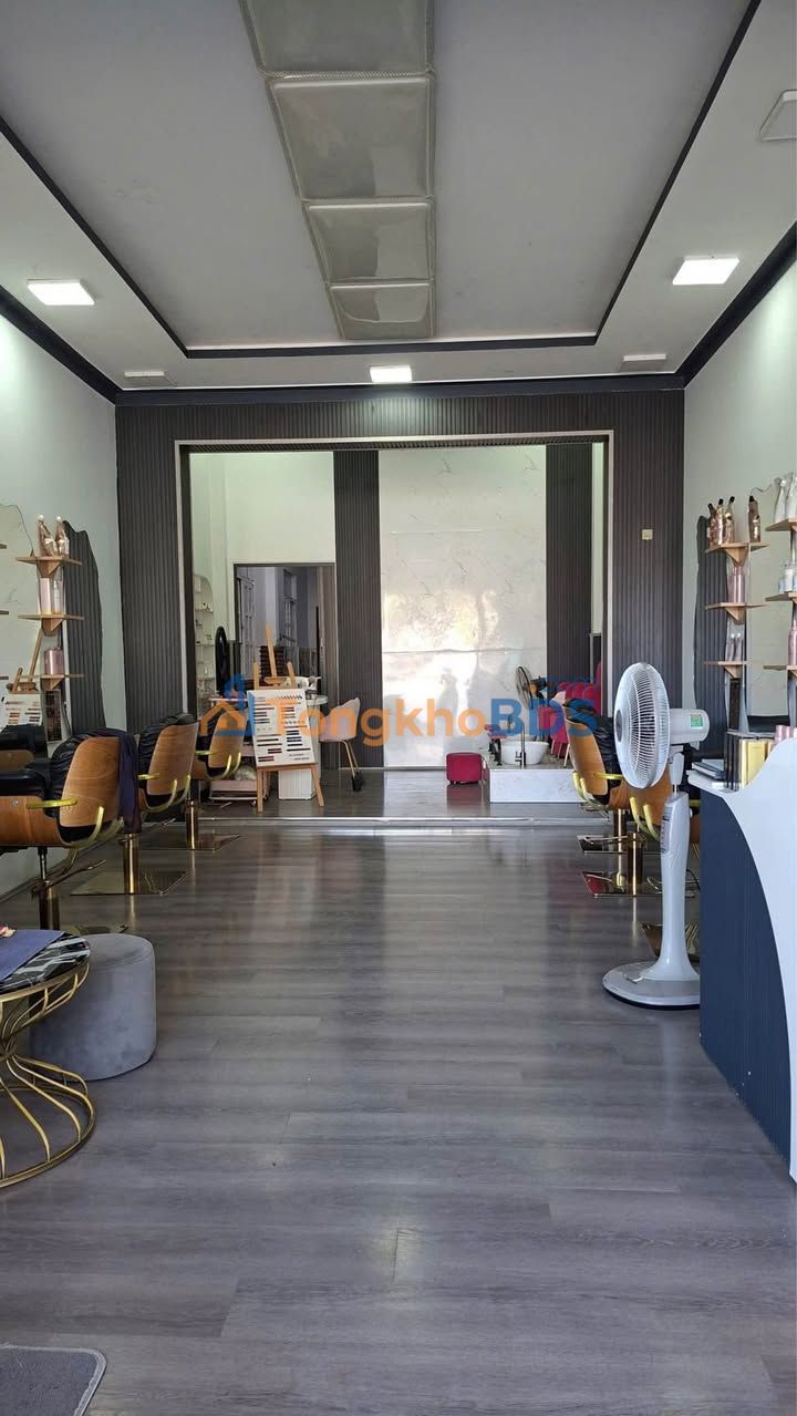 Nhà 1 Trệt 2 Lầu Mặt Tiền Phan Rang 107m² - Sổ Hồng Riêng