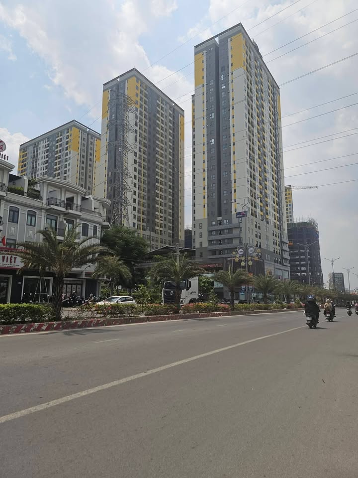 Đất Dĩ An 100m² Full Thổ Cư, Sổ Hồng Riêng - Giá 5.99 Tỷ