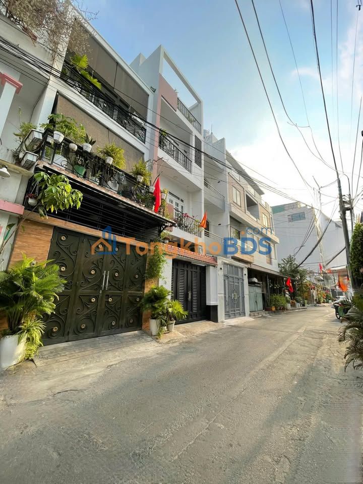 Nhà 3 Tầng Đường Hòa Bình, Tân Phú - 70m² - Tặng Nội Thất, Giá 8 Tỷ