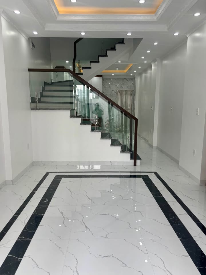 Nhà 4 Tầng Mới Xây - 50m² Mặt Tiền Hàng Tổng, Hải An - Giá 3.2 Tỷ