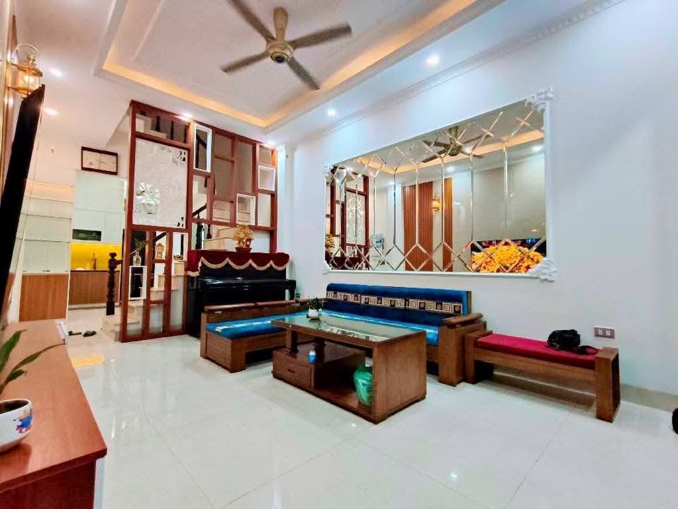 Nhà Phân Lô Nguyễn Viết Xuân, Thanh Xuân 45m² - 5 Ngủ, Full Nội Thất, Sổ Nở Hậu