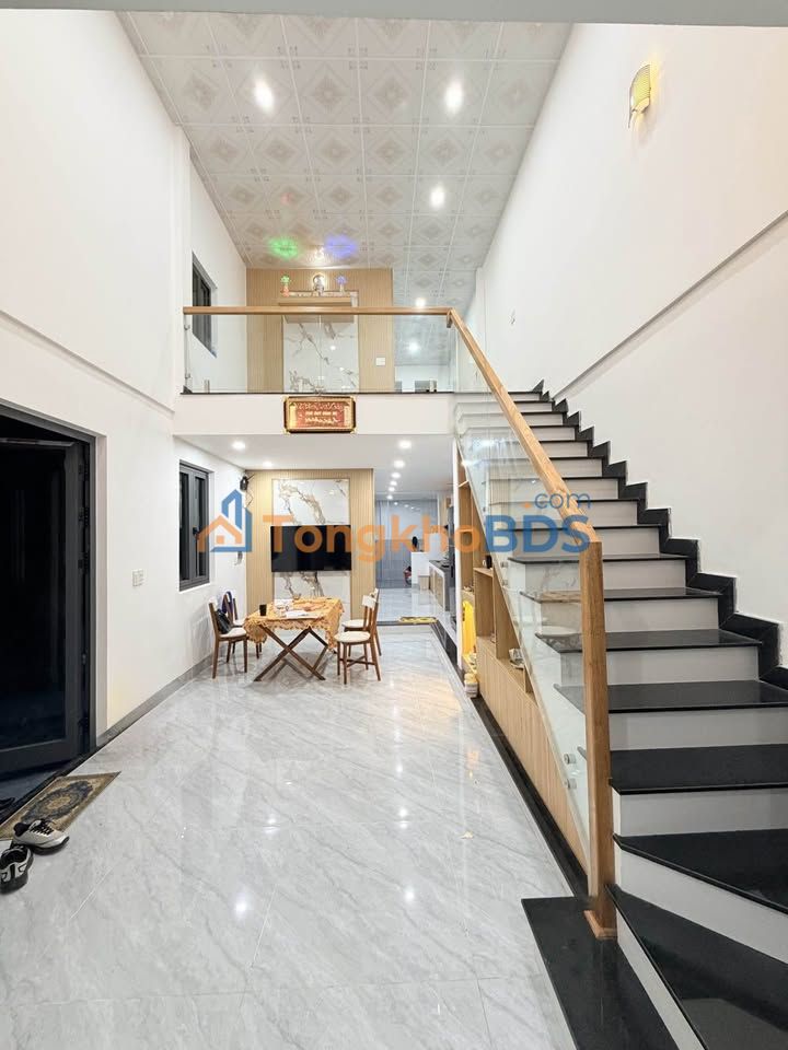 Nhà Mặt Tiền Trường Chinh - 90m² - 3.8 Tỷ - Ngang 6m Hiếm Có