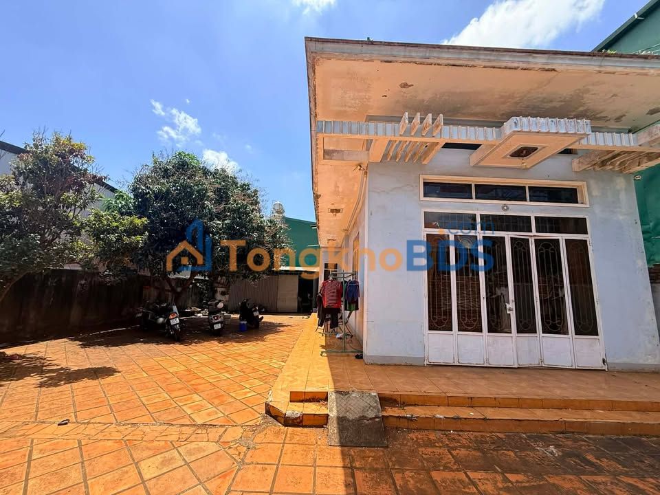 Nhà 372m² Đinh Tiên Hoàng, Buôn Ma Thuột - Sân Rộng 5 Ô Tô, Giá 7 Tỷ