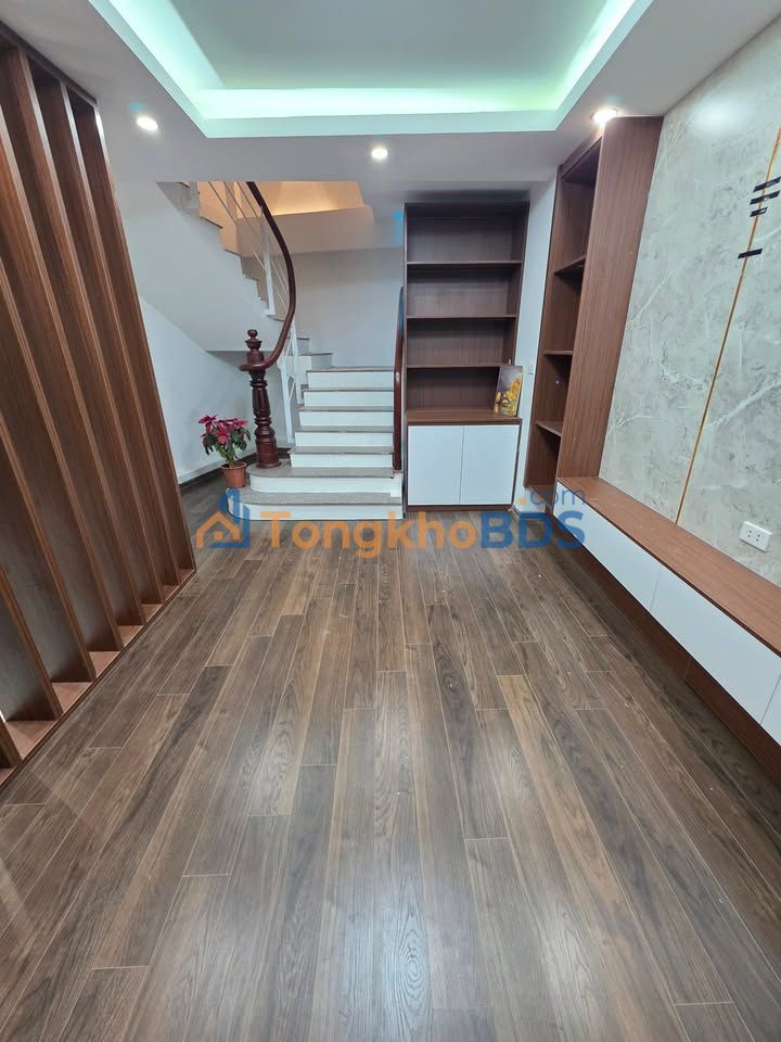 Nhà 42m² Xuân Đỉnh 5 Tầng - 9 Tỷ, Sẵn Sàng Ở Ngay