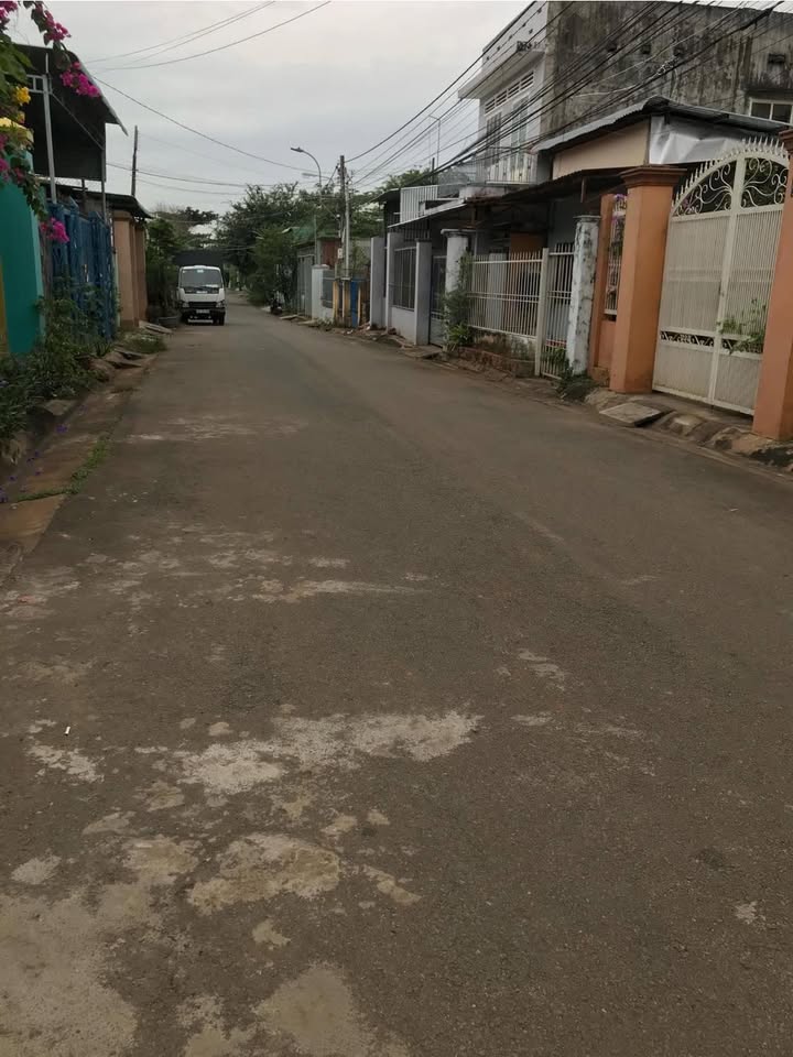 Đất Nền 200m² Sổ Riêng Mặt Tiền Nhựa Long Khánh - Giá Tốt