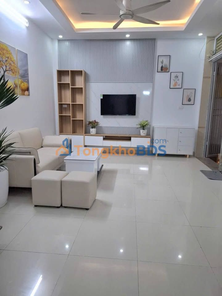 Nhà Phố 32m² Nhà Văn Quán, Thanh Xuân - 5 Tầng, Gần Ô Tô, Giá 7 Tỷ