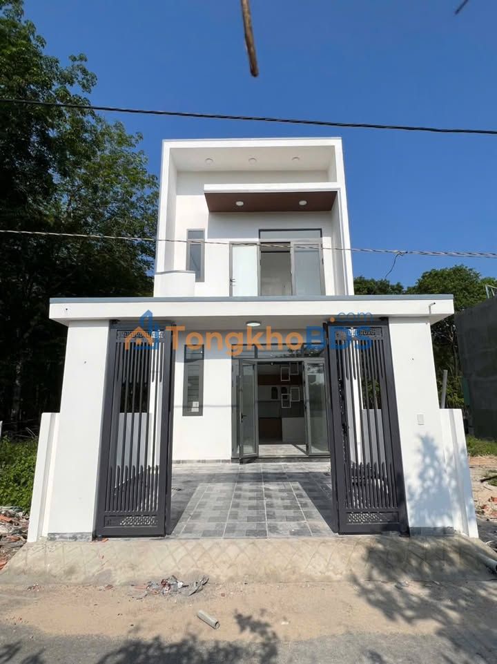 Nhà Trệt Lầu Mới Xây Phường Chánh Phú Hoà, Bến Cát - 1.95 Tỷ