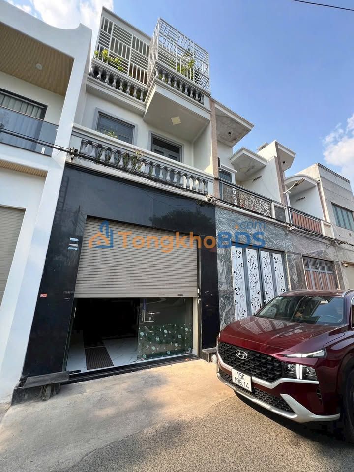 Nhà 1 Trệt 2 Lầu 70m² Ngay Cư Xá Công An B5, Biên Hòa - Tặng Full Nội Thất