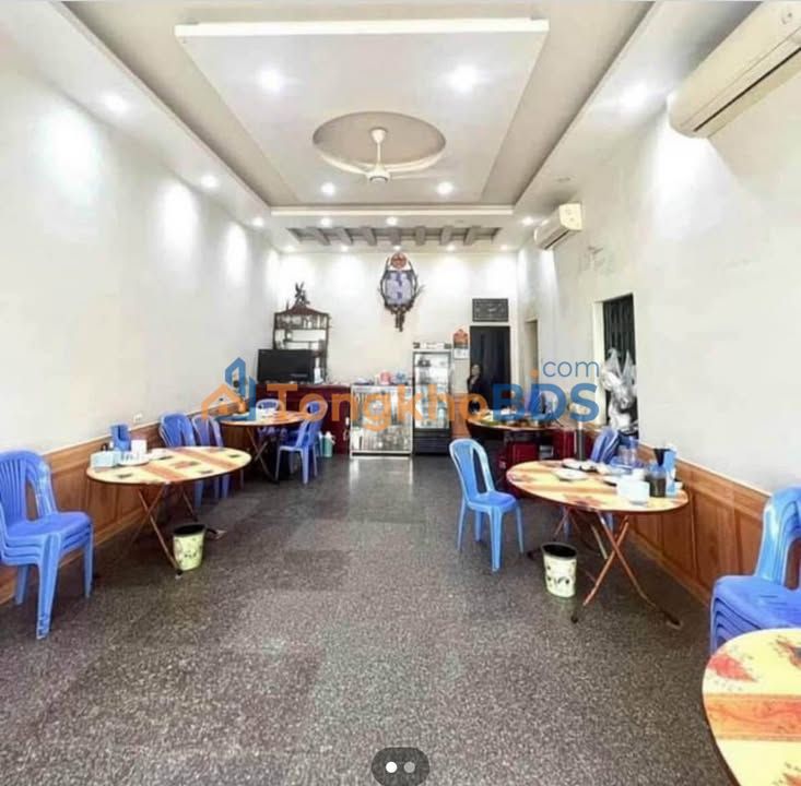 Chuyển Nhượng Nhà Hàng Mặt Tiền Chu Văn An, Móng Cái - 81m² Kinh Doanh Sầm Uất