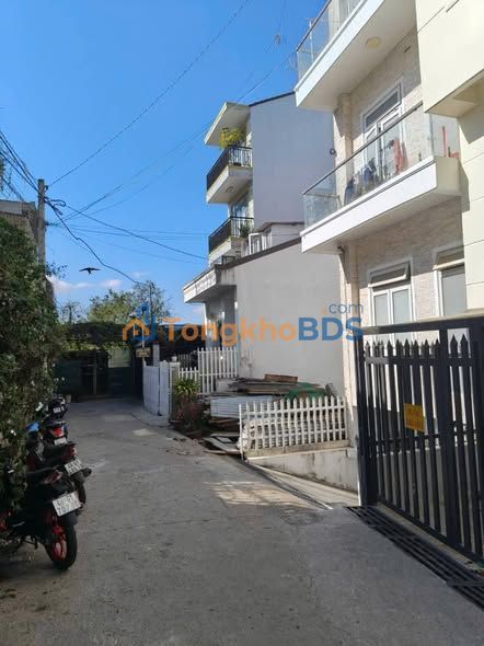 Đất nền Đà Lạt Thông Thiên Học 100m² 6.4 tỷ - Sổ hồng rõ ràng