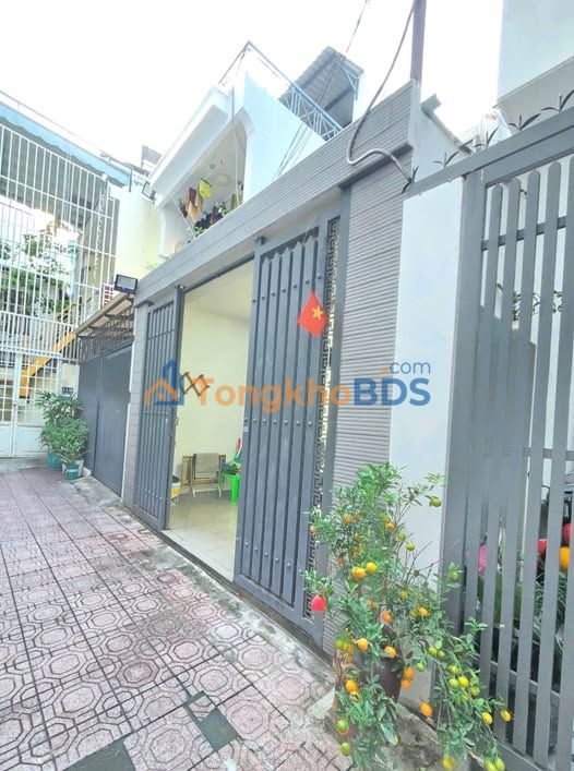 Nhà Phường 2 Tân Bình 62m² - Sát Sân Bay, 2PN, Giá 8.2 Tỷ