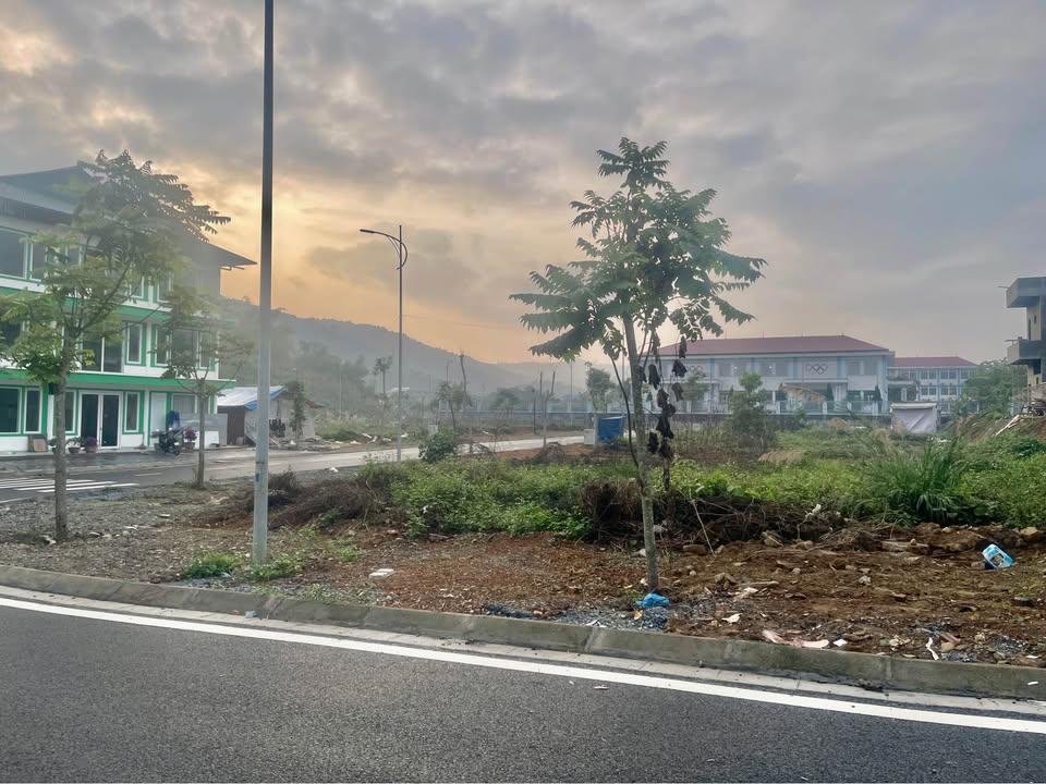 Đất Vàng Đường T1 Lào Cai 100m² - Đối Diện Mạnh Sang, Giá Đầu Tư 2 Tỷ