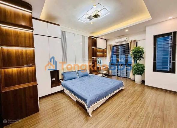 Nhà Cầu Giấy 62m² - Ngõ Rộng Thông Thoáng, Sổ Đỏ Chính Chủ