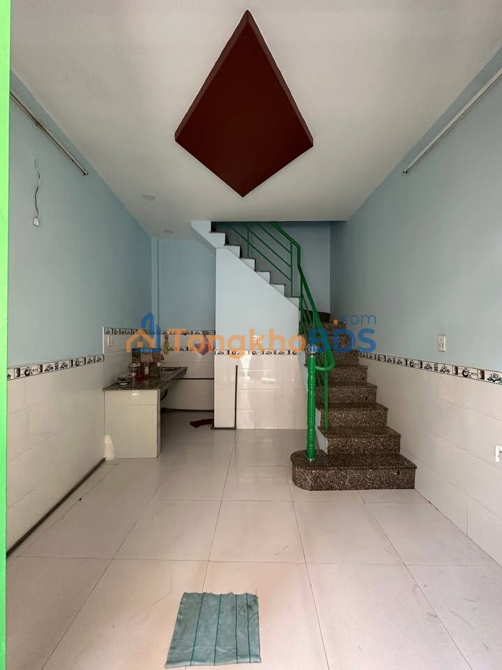 Nhà Đúc Kiên Cố 22m² Hẻm Cụt Đường Công Nghệ Mới, Bình Chánh - Chỉ 680 Triệu