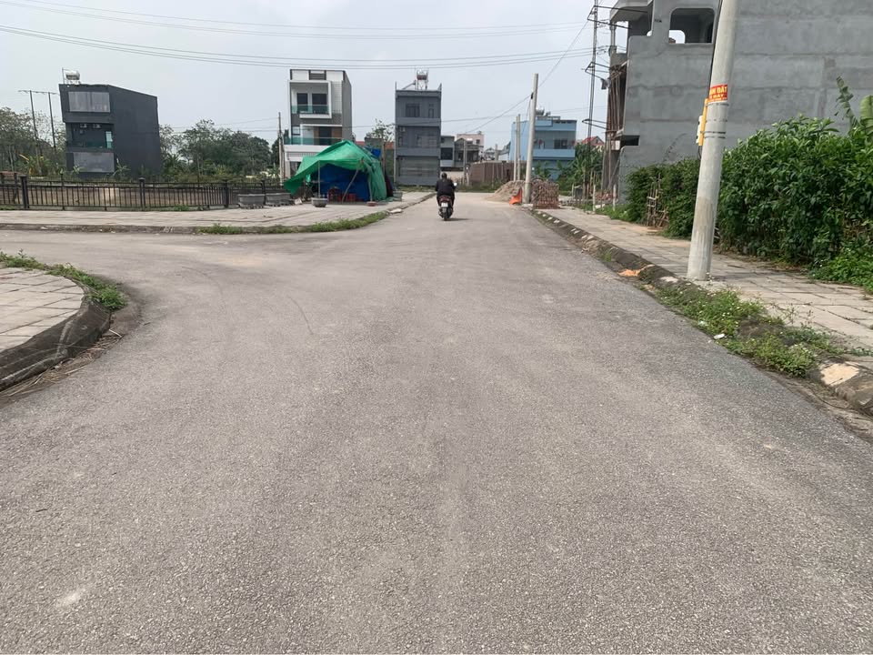 Đất đấu giá Hùng Sơn 136m² - 2 Mặt Tiền, Giá Rẻ Nhất Khu Vực