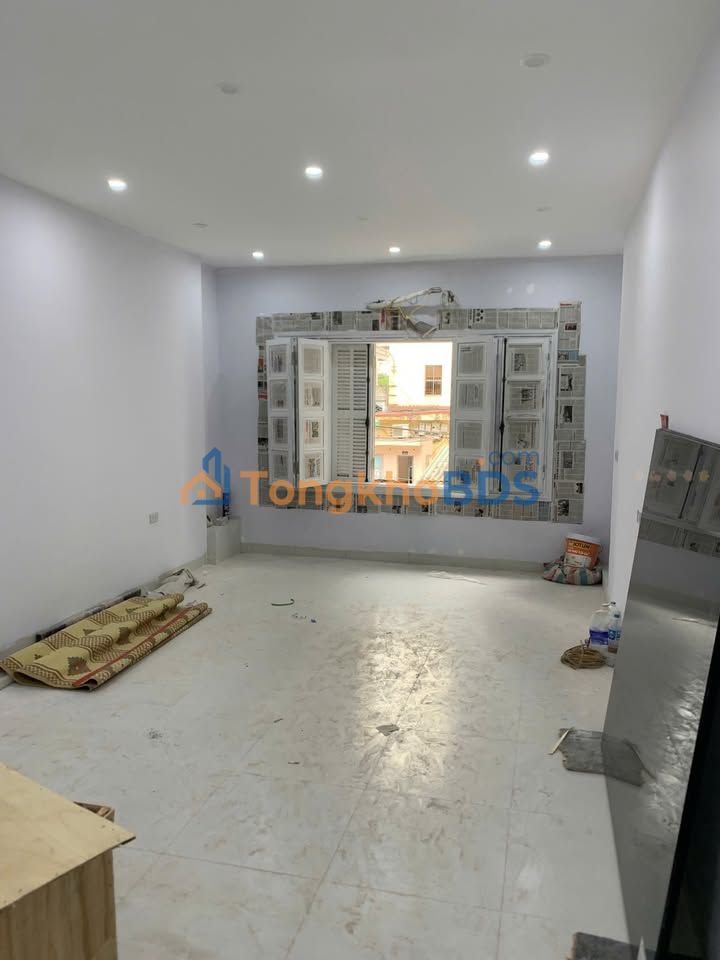 Cho thuê mặt bằng kinh doanh 70m² tại 81 Hoàng Cầu, Đống Đa - Giá 17 triệu/tháng