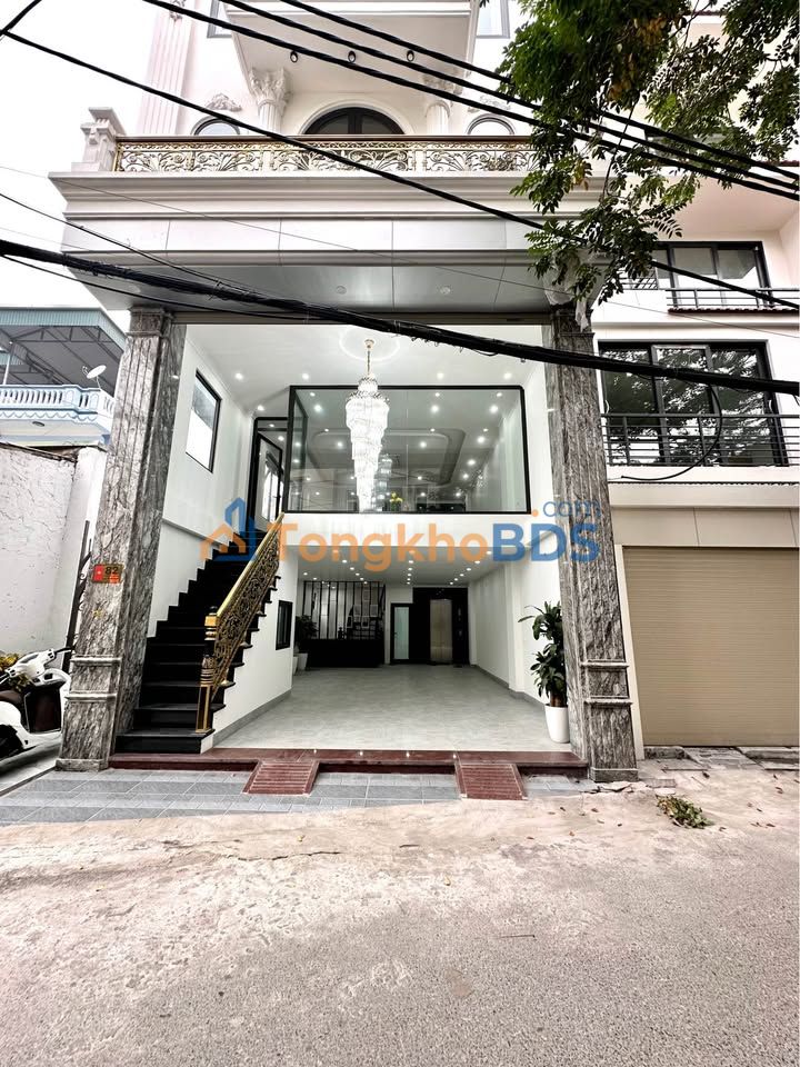 Nhà Phố Trạm Long Biên - Kinh Doanh Đỉnh Cao, 73m2, Ô Tô Tránh