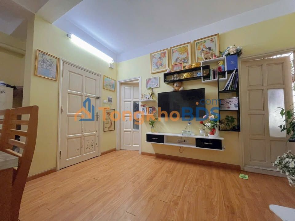 Bán căn hộ 46m² sổ riêng, gần Cầu Thăng Long - Giá 2 tỷ