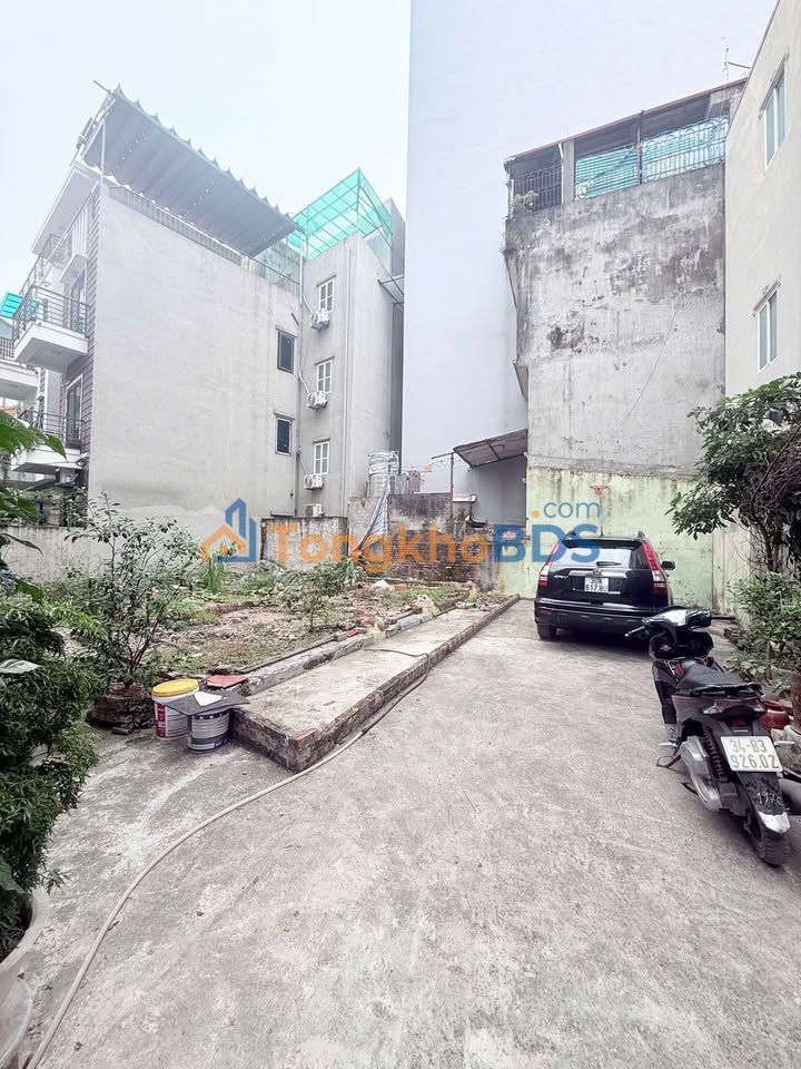 Bán Đất Xuân Đỉnh 40m² - Ô tô vào, sát chợ, sổ đỏ nét căng