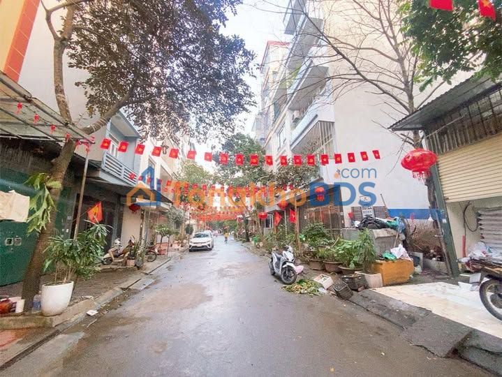 Bán Đất Kinh Doanh 37m² Vỉa Hè, Hà Đông - Giá 9 Tỷ