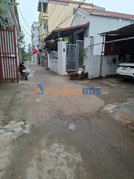 Nhà riêng Biên Giang Hà Đông 32m² 5 tầng giá 3.x Tỷ - Ô tô đỗ cổng