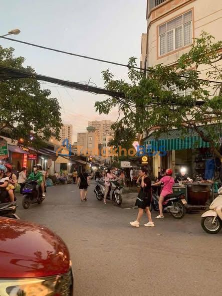 Nhà Ngô Thì Nhậm Hà Đông 60m² - Ô tô đỗ cửa, Sổ hồng vuông vắn chỉ 9 tỷ