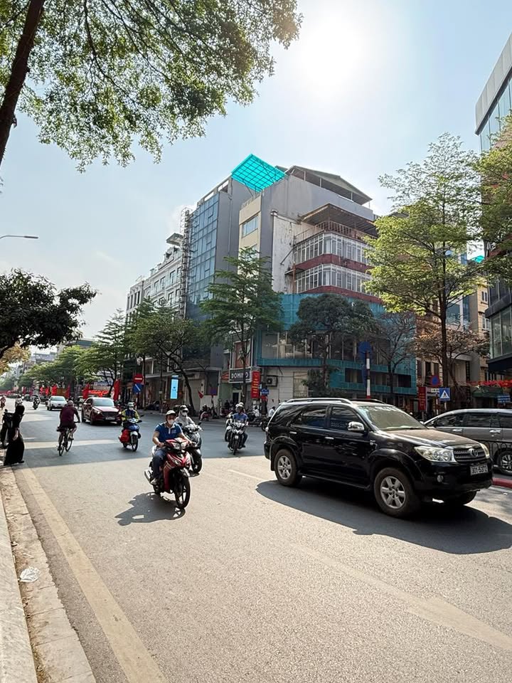 Nhà Phân Lô Tôn Đức Thắng 75m² x 3 Tầng - Ô Tô Đỗ Cửa, 3 Bước Ra Phố