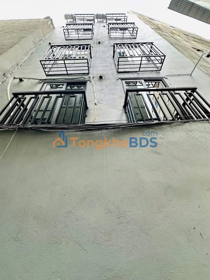 Nhà CCMN Cầu Giấy 77m² 6 Tầng - Dòng Tiền 75 Triệu/Tháng