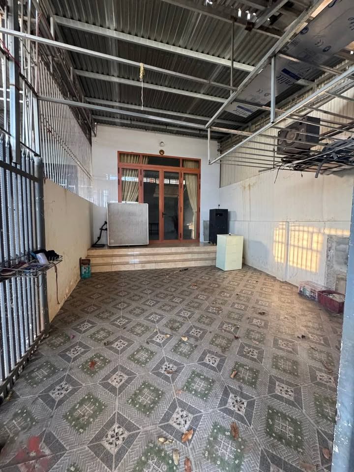 Nhà Nguyên Căn 2PN Hẻm Nguyễn Xuân Nguyên, Buôn Ma Thuột - Giá 5 Triệu/Tháng