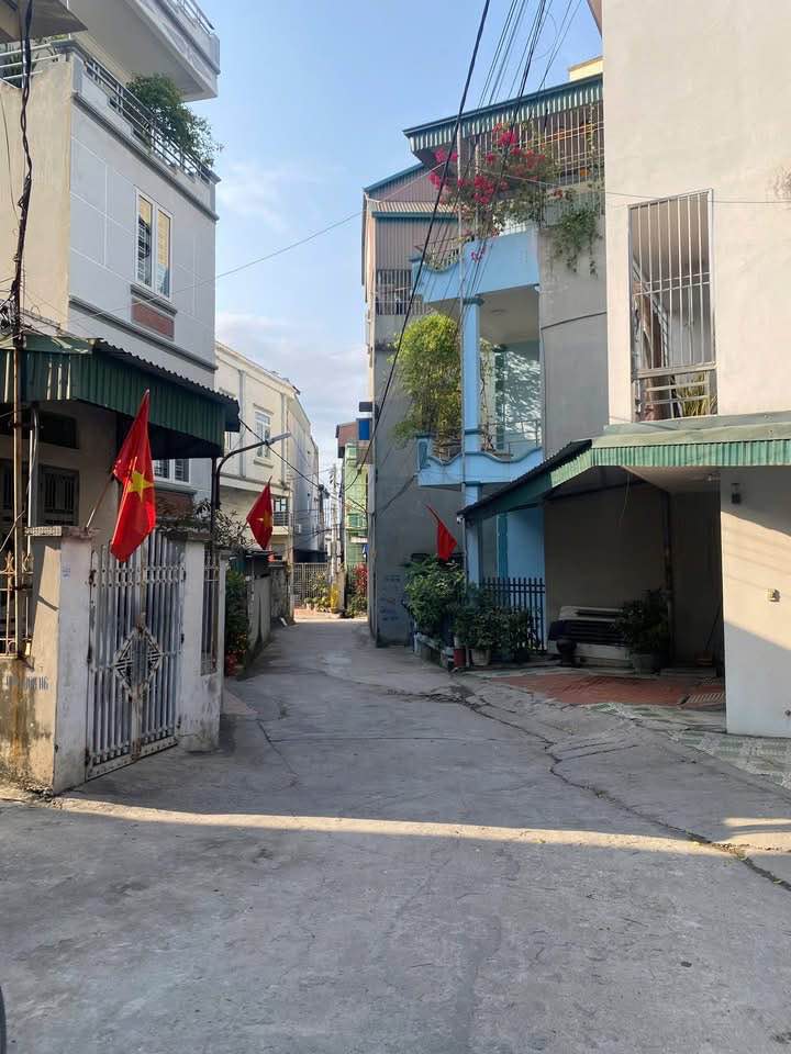 Bán đất vàng Phường Hà Lầm, Hạ Long 97m² - Sổ đỏ chính chủ, giá 1.3 tỷ