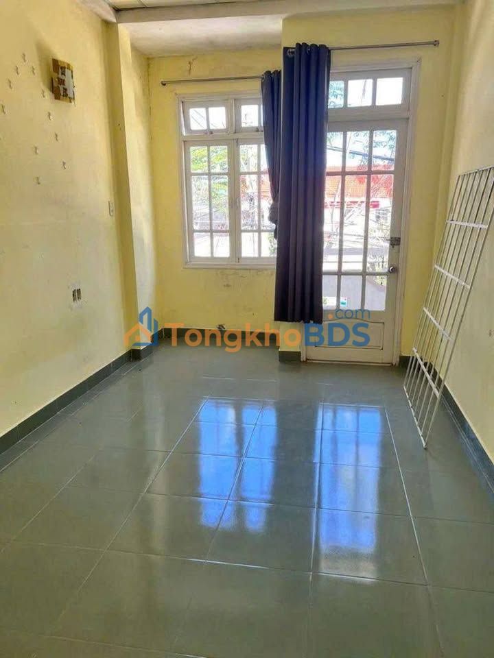 Cho thuê nhà nguyên căn 40m² đường Nguyễn Hữu Cảnh, Đà Lạt - Hẻm ô tô
