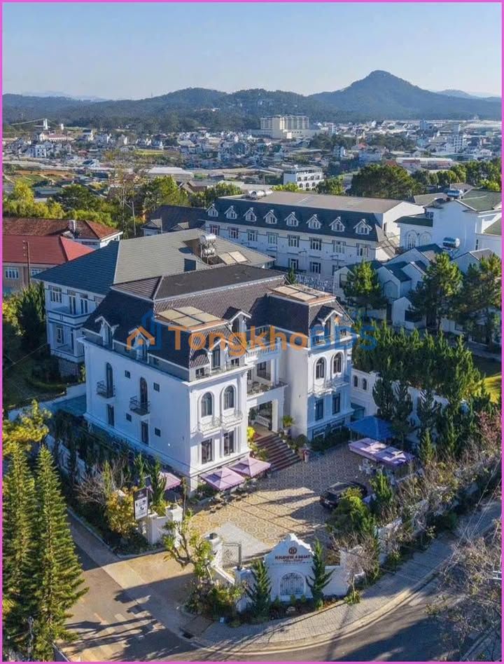 Cho thuê Villa Cao Cấp 20 Phòng - View Đồi Đà Lạt - 100 Triệu/Tháng