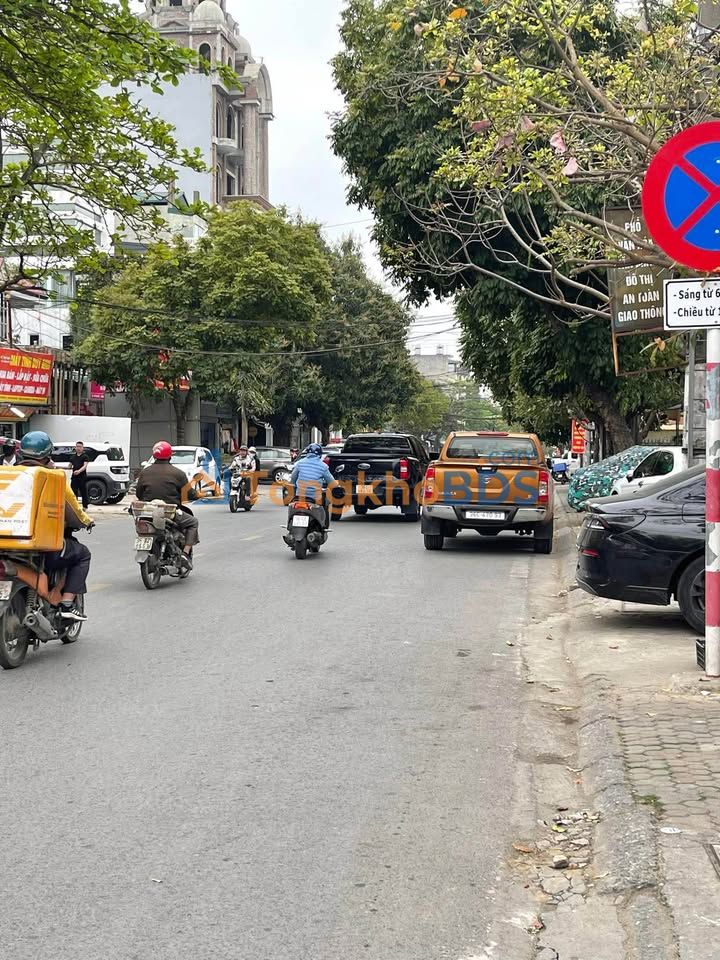 Nhà 3 Tầng Mặt Tiền Kinh Doanh Phường Trường Thi, Thanh Hóa - 23 Tỷ